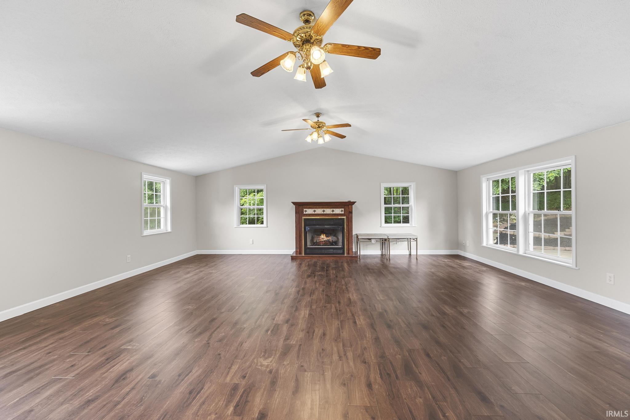 530 2nd Avenue Jasper, IN 47546 - Photo 2 of 36