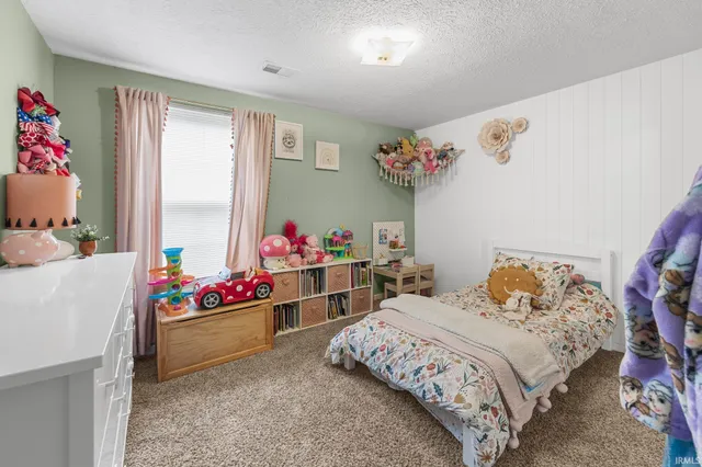 $489,000 | 530 2nd Avenue, Jasper, IN 47546