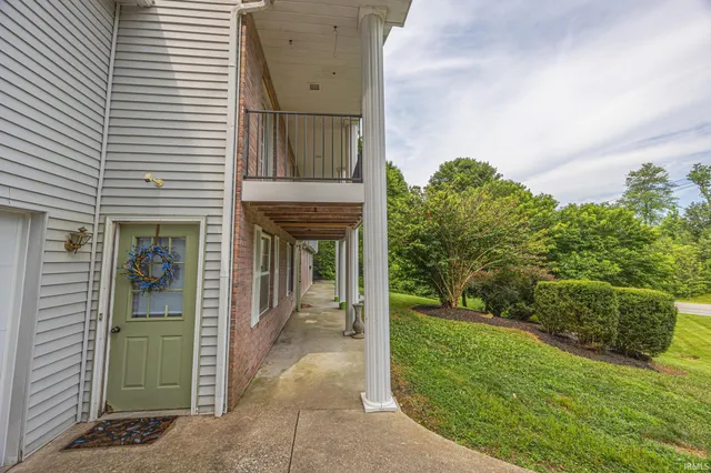 $489,000 | 530 2nd Avenue, Jasper, IN 47546