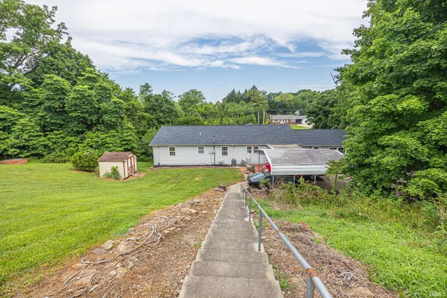 $489,000 | 530 2nd Avenue, Jasper, IN 47546