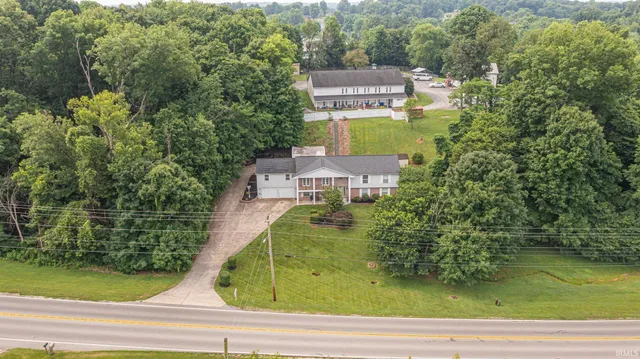 $489,000 | 530 2nd Avenue, Jasper, IN 47546