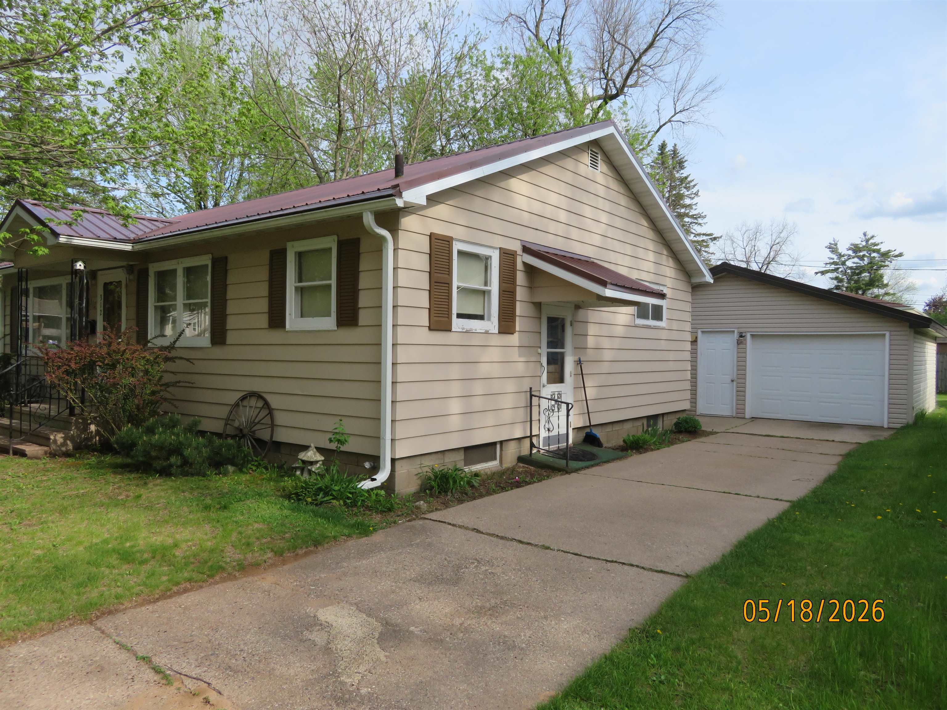 312 West 3rd Street Shawano, WI 54166 - Photo 4 of 40