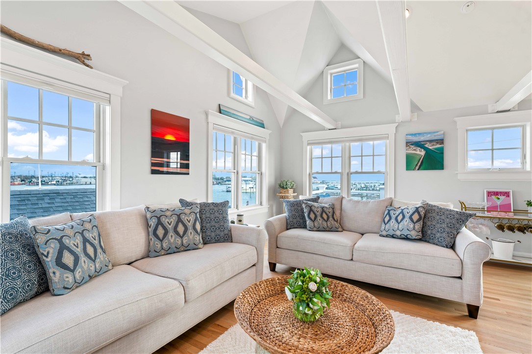 1185 Succotash Road Narragansett, RI 02879 - Photo 15 of 37