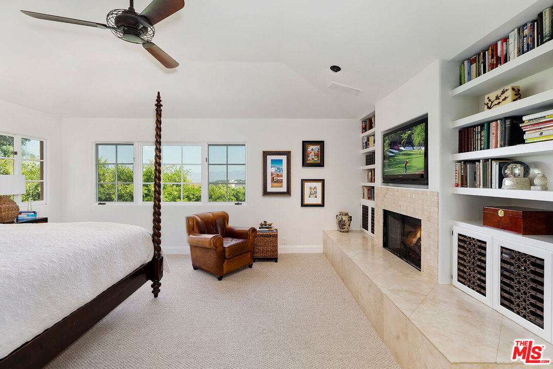 12534 Promontory Road Los Angeles, CA 90049 - Photo 24 of 44