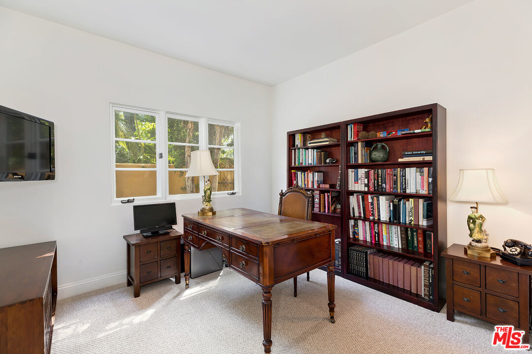 12534 Promontory Road Los Angeles, CA 90049 - Photo 29 of 44