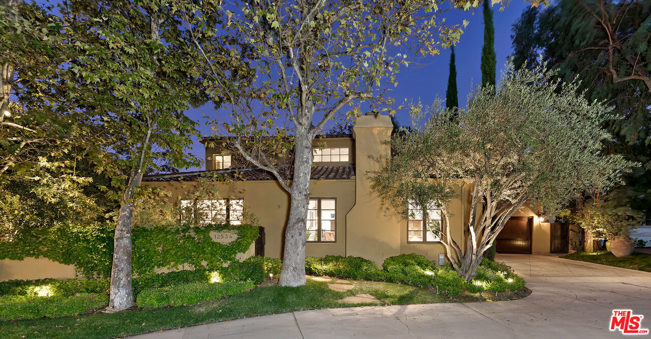 12534 Promontory Road Los Angeles, CA 90049 - Photo 4 of 44
