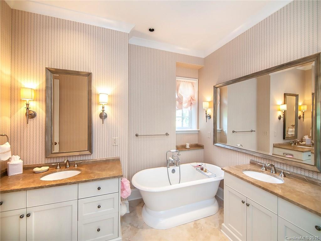 174 Cherokee Road Charlotte, NC 28207 - Photo 14 of 25 Gallery Image 14