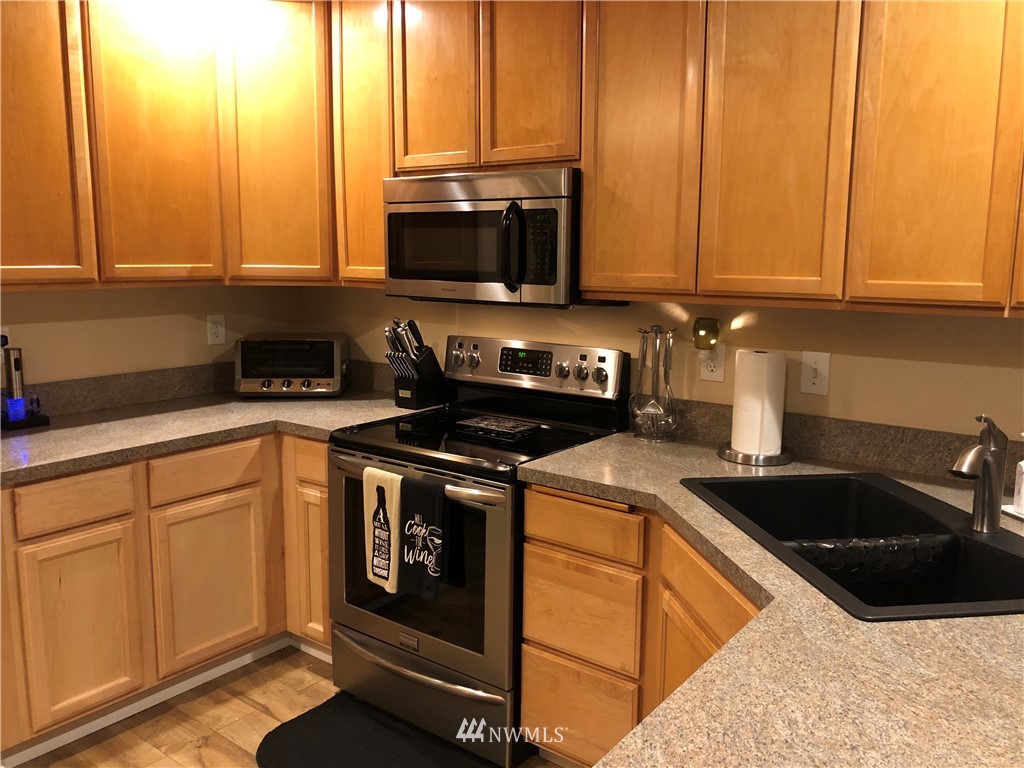 19171 110th Place Southeast Renton, WA 98055 - Photo 9 of 32 Gallery Image 9