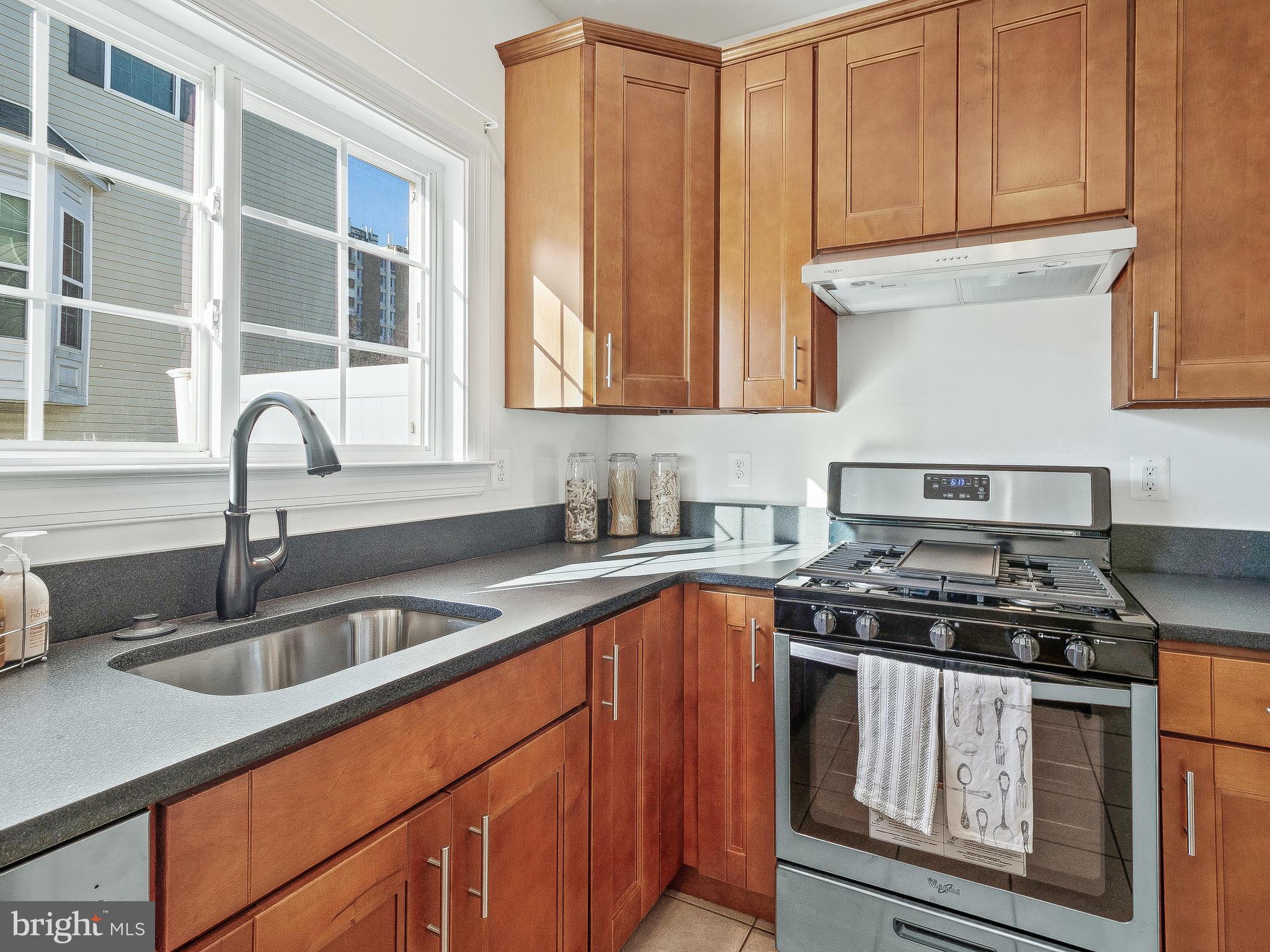 14034 Castle Ridge Way, Unit 25 Silver Spring, MD 20904 - Photo 22 of 46 Kitchen