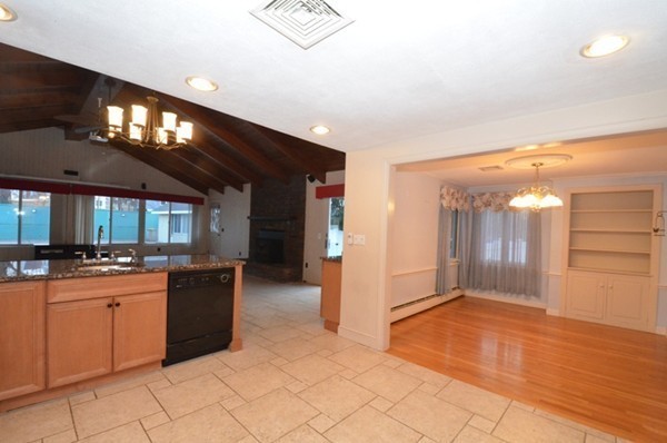 101 MacArthur Road Stoneham, MA 02180 - Photo 8 of 26 Gallery Image 8