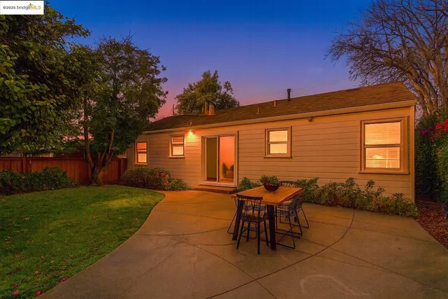 $518,000 | 2362 Roosevelt Avenue, Richmond, CA 94804