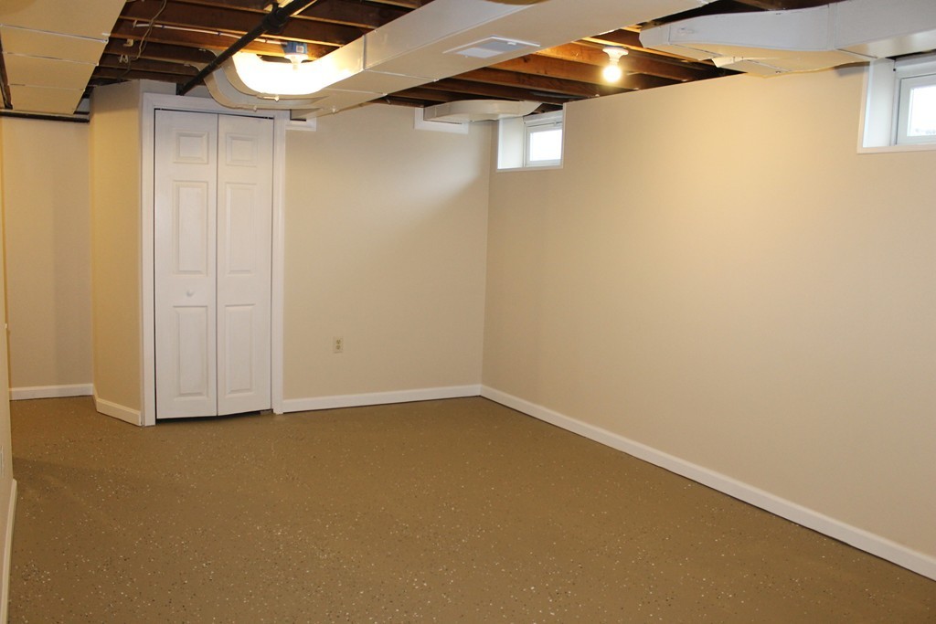 43 Mandalay Road Springfield, MA 01118 - Photo 29 of 30