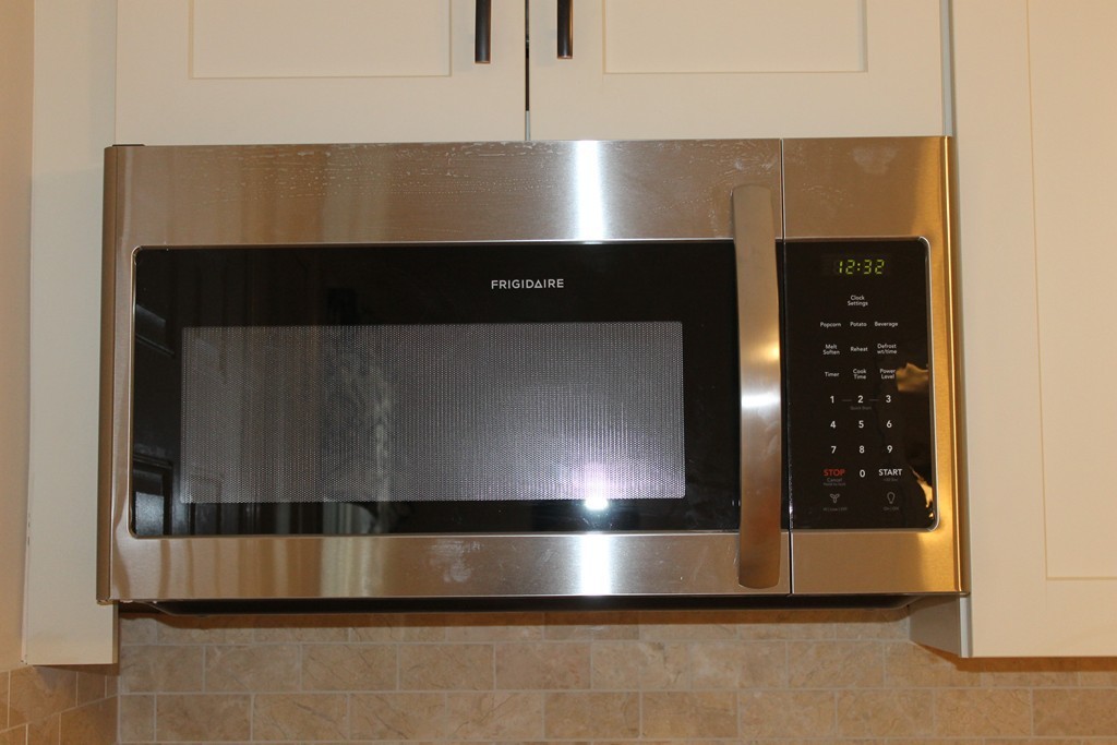 43 Mandalay Road Springfield, MA 01118 - Photo 9 of 30
