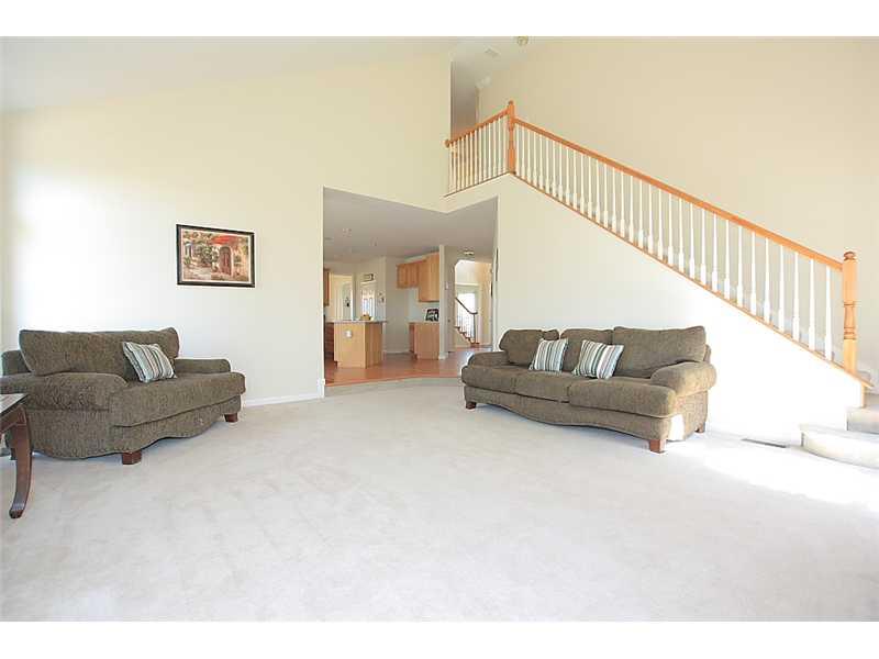 310 Buffalo Ridge Road Canonsburg, PA 15317 - Photo 3 of 18 Family Room.