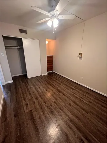 $899 | 3304 Red River Street, Unit 204, Austin, TX 78705