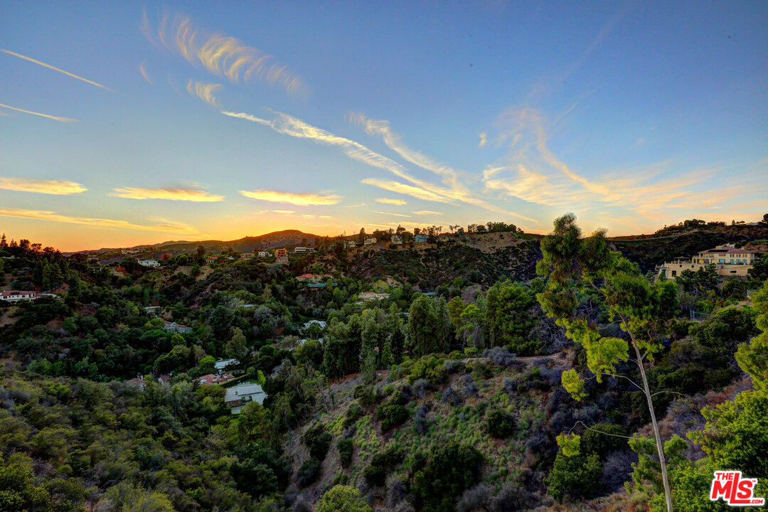 1111 Somera Road Los Angeles, CA 90077 - Photo 23 of 54