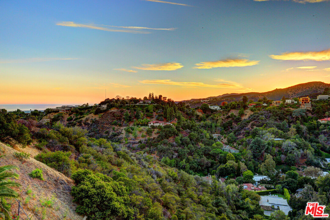 1111 Somera Road Los Angeles, CA 90077 - Photo 24 of 54