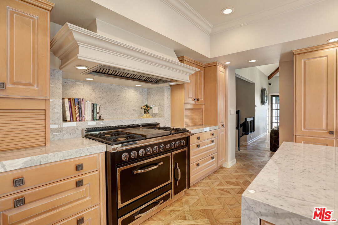 1111 Somera Road Los Angeles, CA 90077 - Photo 30 of 54