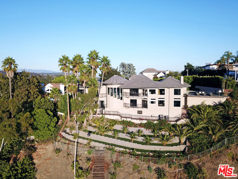 1111 Somera Road Los Angeles, CA 90077 - Photo 4 of 54