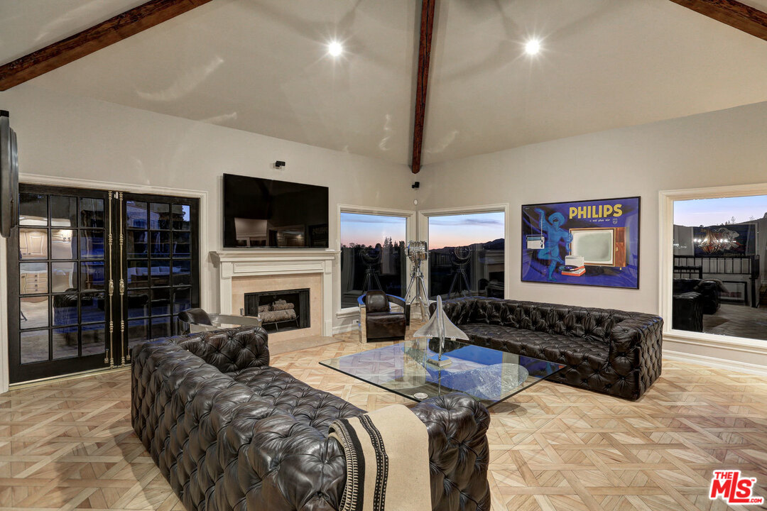 1111 Somera Road Los Angeles, CA 90077 - Photo 34 of 54
