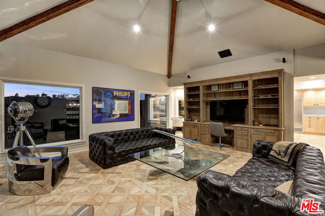1111 Somera Road Los Angeles, CA 90077 - Photo 35 of 54