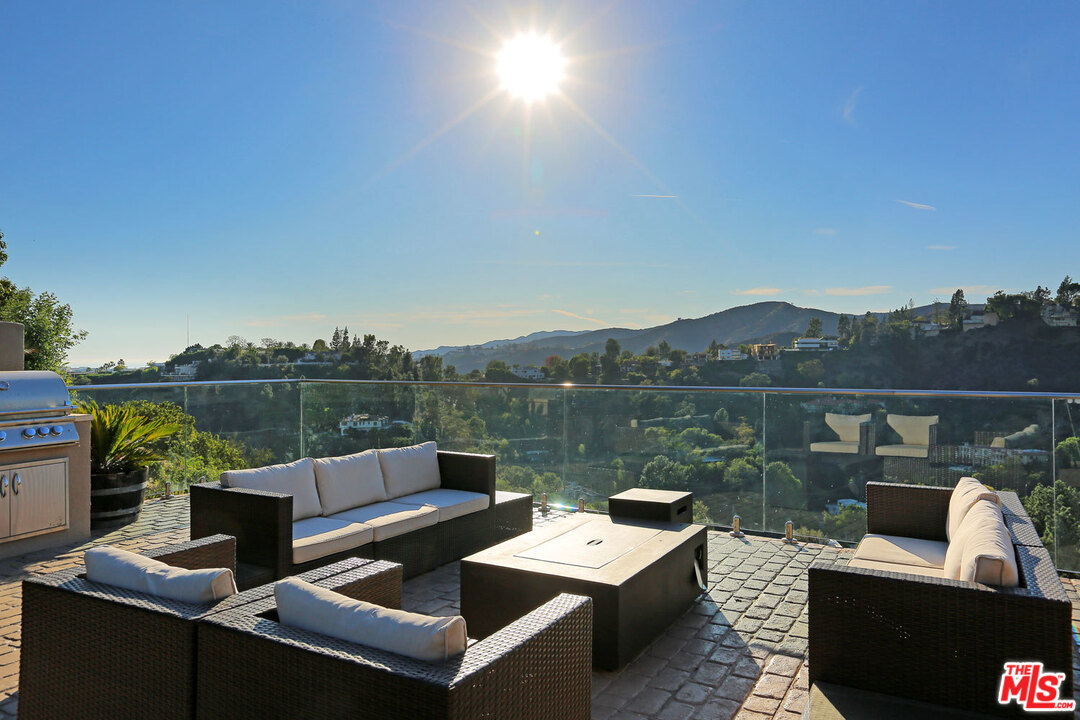 1111 Somera Road Los Angeles, CA 90077 - Photo 37 of 54