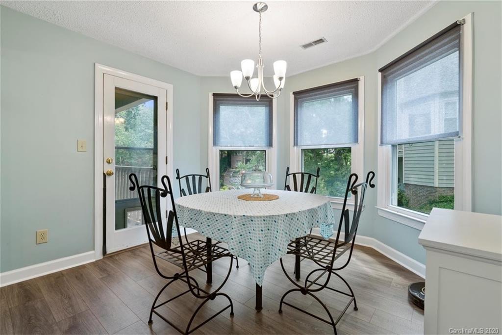 13822 Queens Harbor Road Charlotte, NC 28278 - Photo 17 of 48