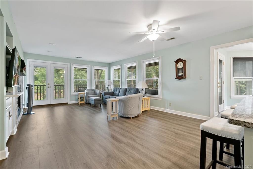 13822 Queens Harbor Road Charlotte, NC 28278 - Photo 19 of 48