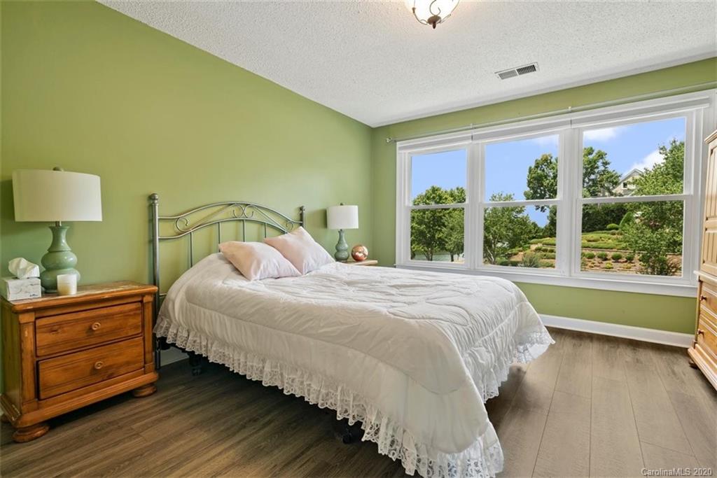 13822 Queens Harbor Road Charlotte, NC 28278 - Photo 32 of 48