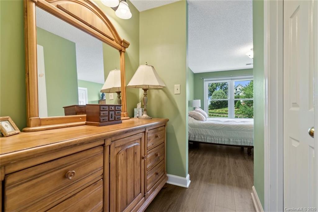 13822 Queens Harbor Road Charlotte, NC 28278 - Photo 33 of 48