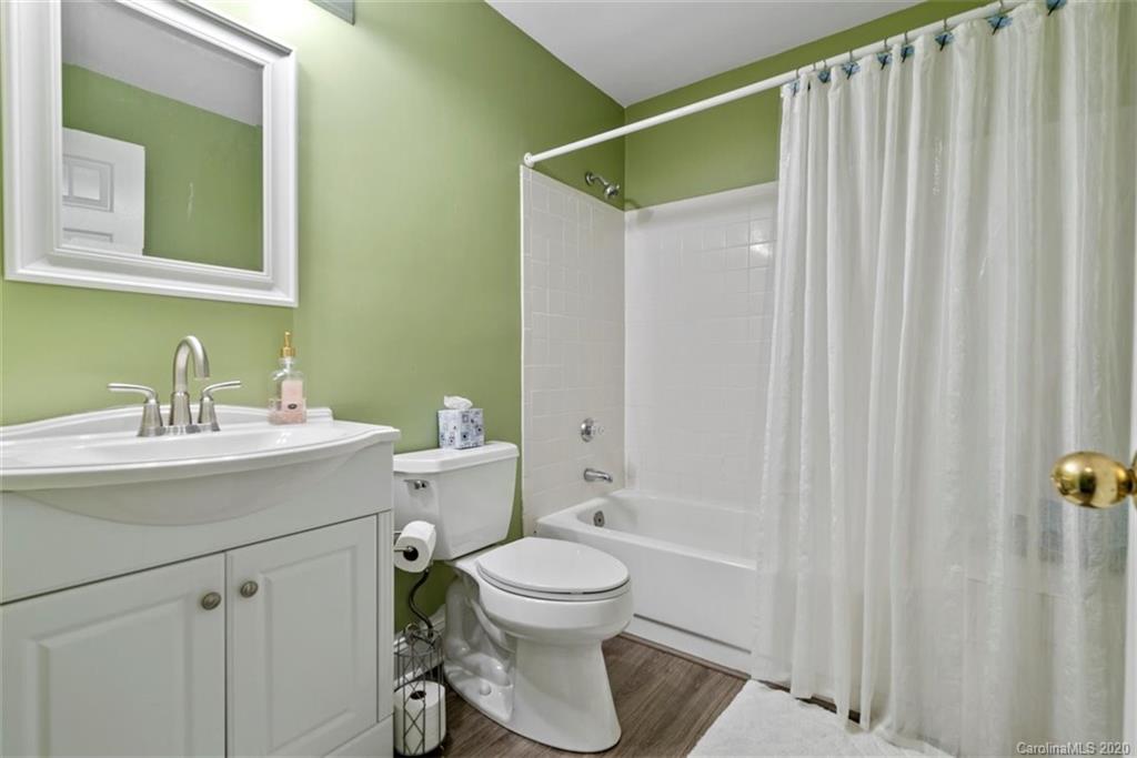 13822 Queens Harbor Road Charlotte, NC 28278 - Photo 35 of 48