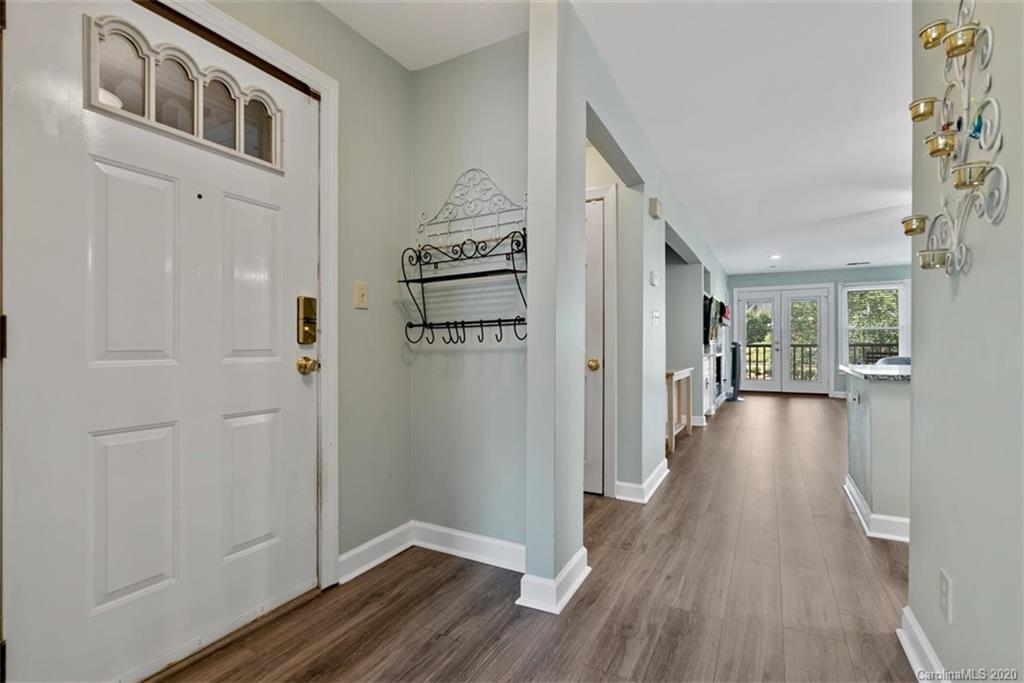 13822 Queens Harbor Road Charlotte, NC 28278 - Photo 9 of 48