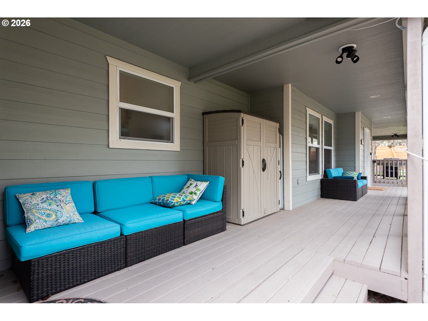 905 Southwest Burns Lane Madras, OR 97741 - Photo 3 of 40 a view of a living room and a couch