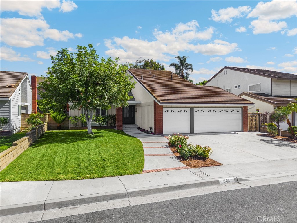 846 Mooncrest Circle Brea, CA 92821 - Photo 4 of 51
