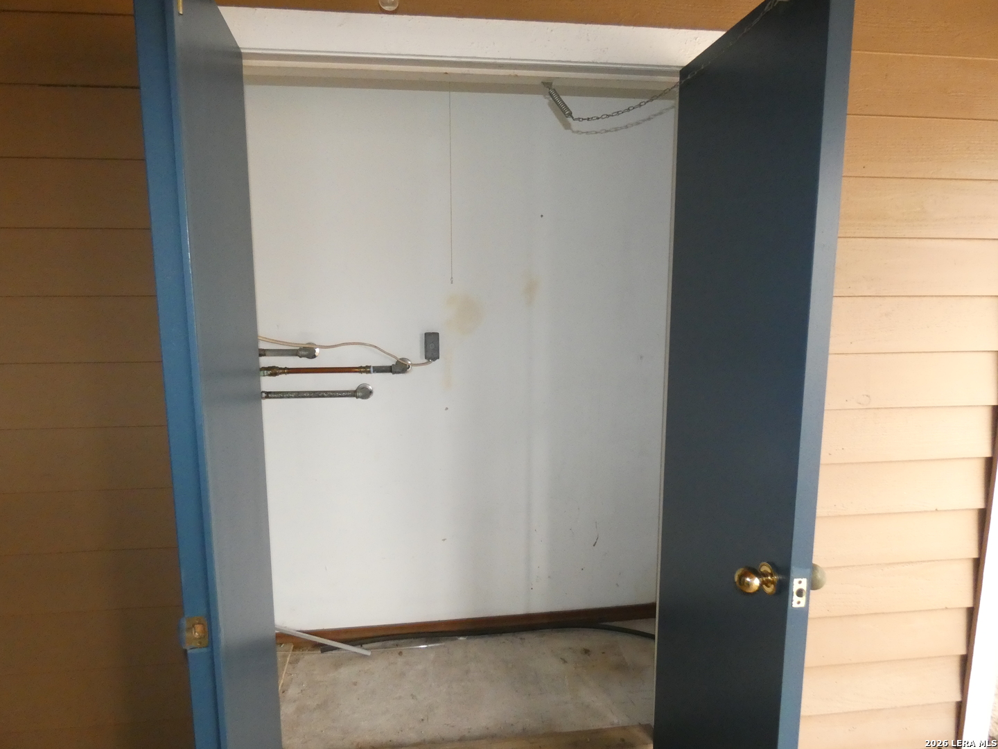 14745 Babcock Road, Unit 610 San Antonio, TX 78249 - Photo 22 of 32 a view of small space