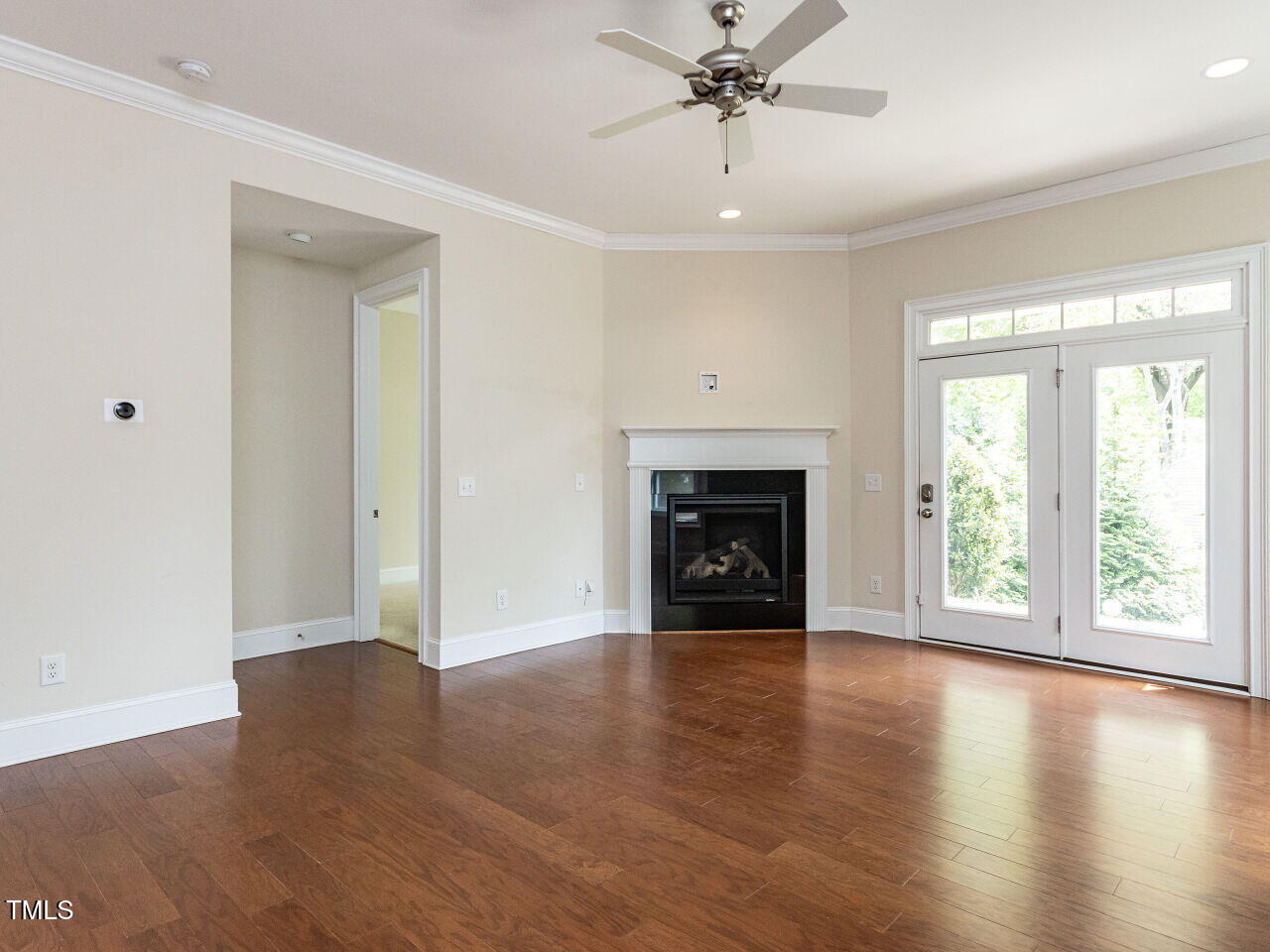 616 Fallon Grove Way Raleigh, NC 27608 - Photo 4 of 36 004-1280x960-living-room
