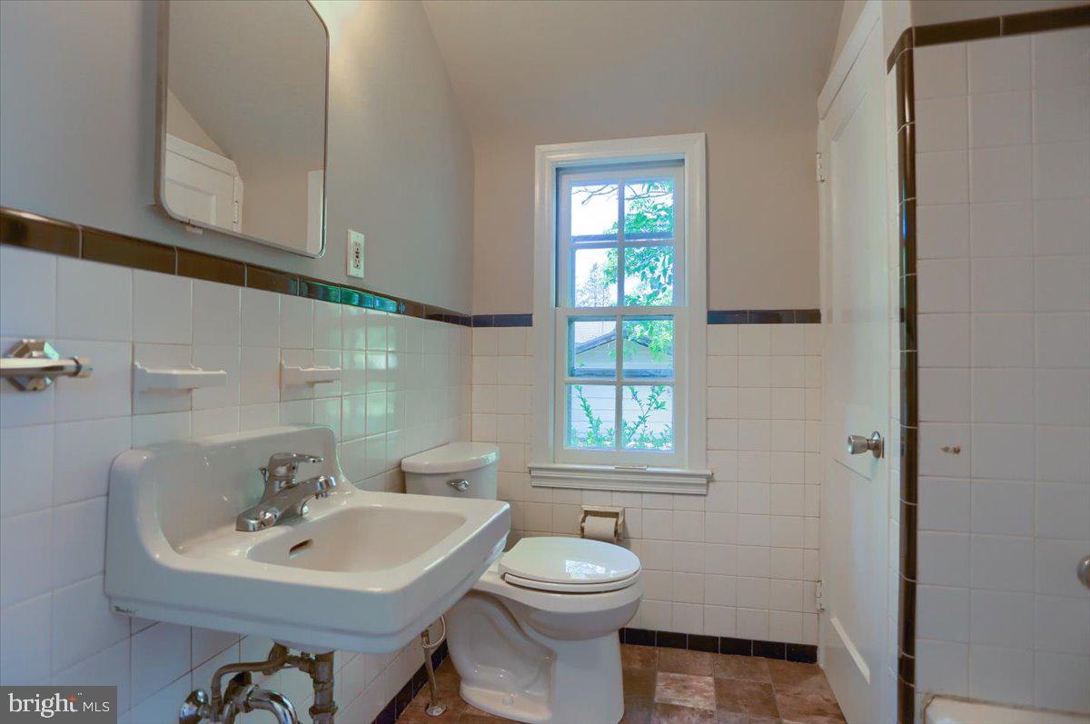 8 Riddle Road Camp Hill, PA 17011 - Photo 12 of 25 Gallery Image 12
