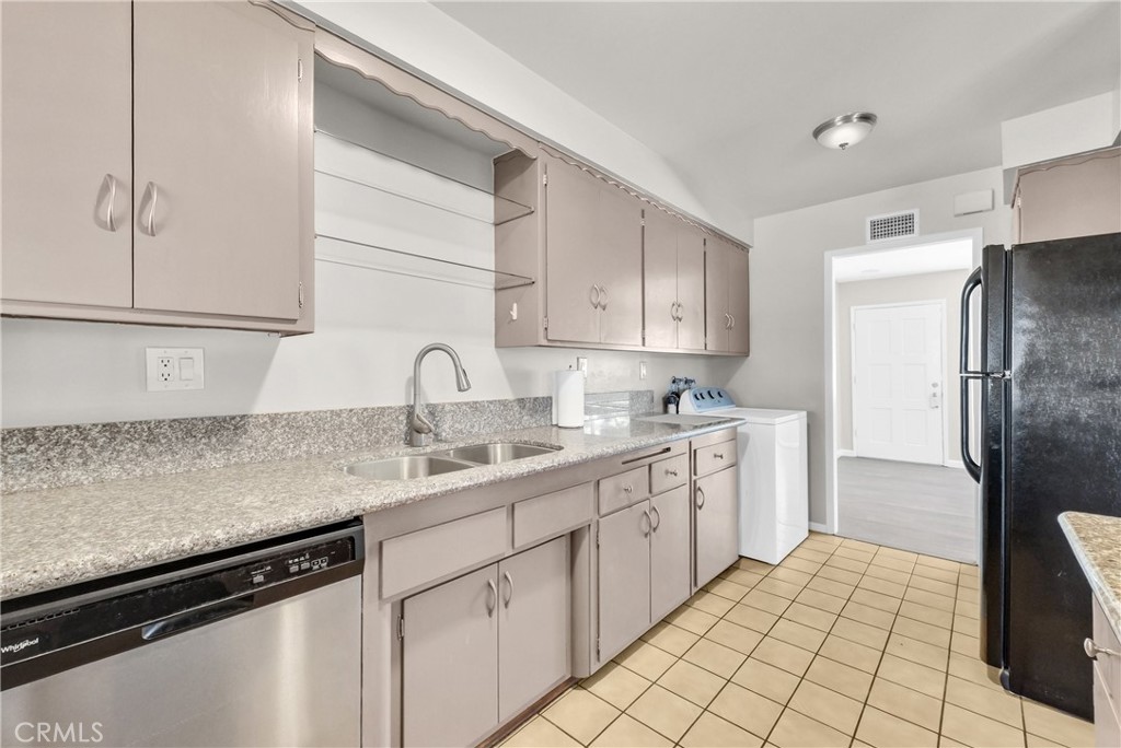 6853 Morningside Avenue Riverside, CA 92504 - Photo 7 of 22