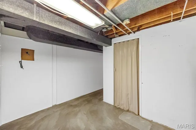 $285,000 | 7800 Murdoch Avenue, Shrewsbury, MO 63119