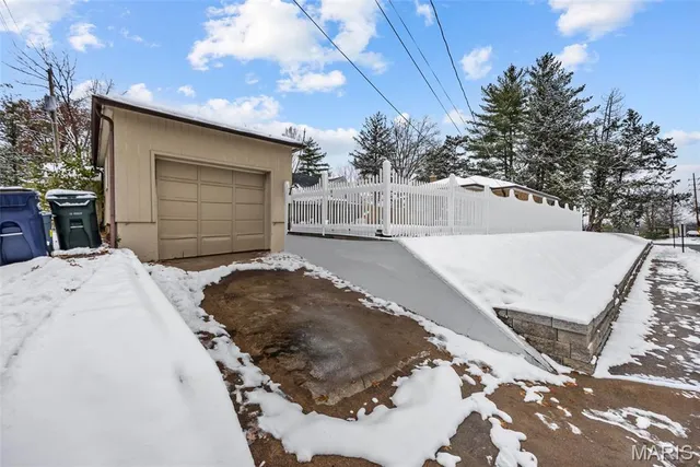 $285,000 | 7800 Murdoch Avenue, Shrewsbury, MO 63119