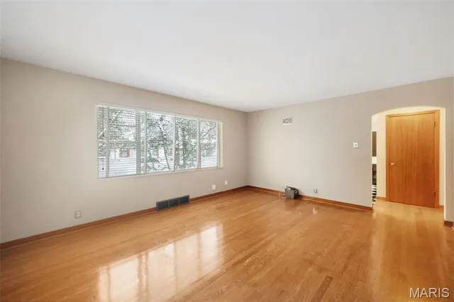 $285,000 | 7800 Murdoch Avenue, Shrewsbury, MO 63119