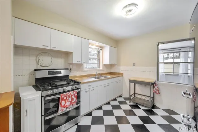 $285,000 | 7800 Murdoch Avenue, Shrewsbury, MO 63119