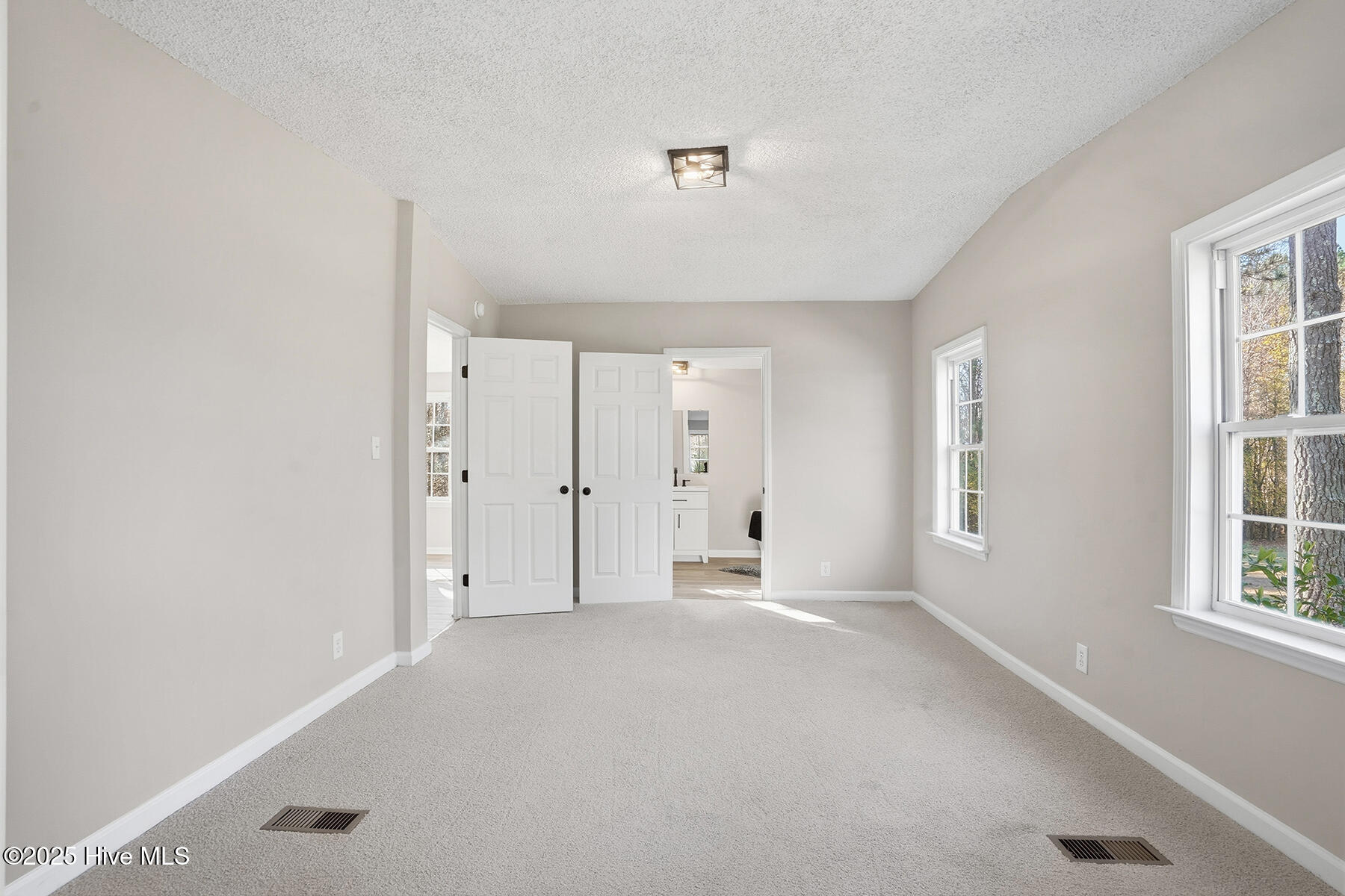 4062 Pine Tree Hollow Road Oxford, NC 27565 - Photo 20 of 27 master