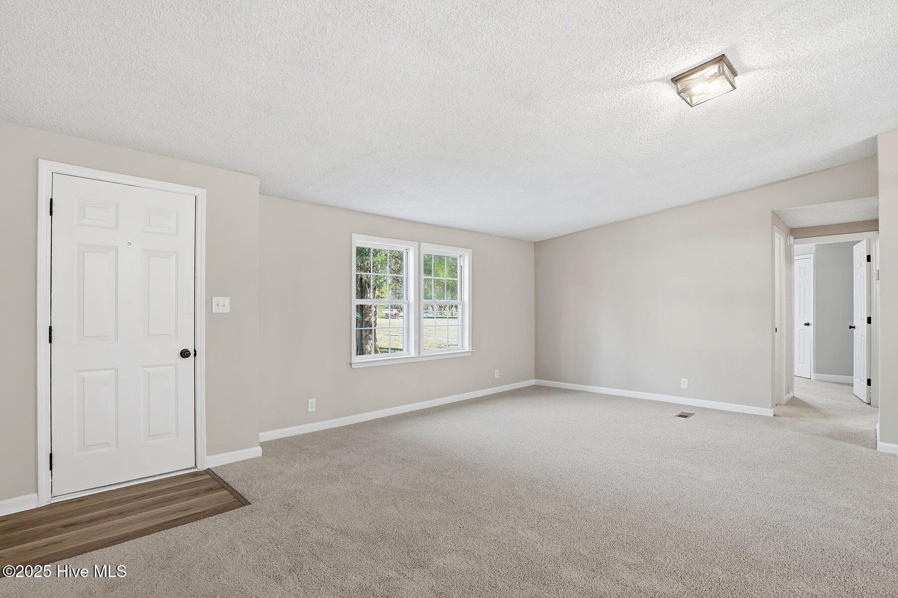 4062 Pine Tree Hollow Road Oxford, NC 27565 - Photo 7 of 27 Living Room