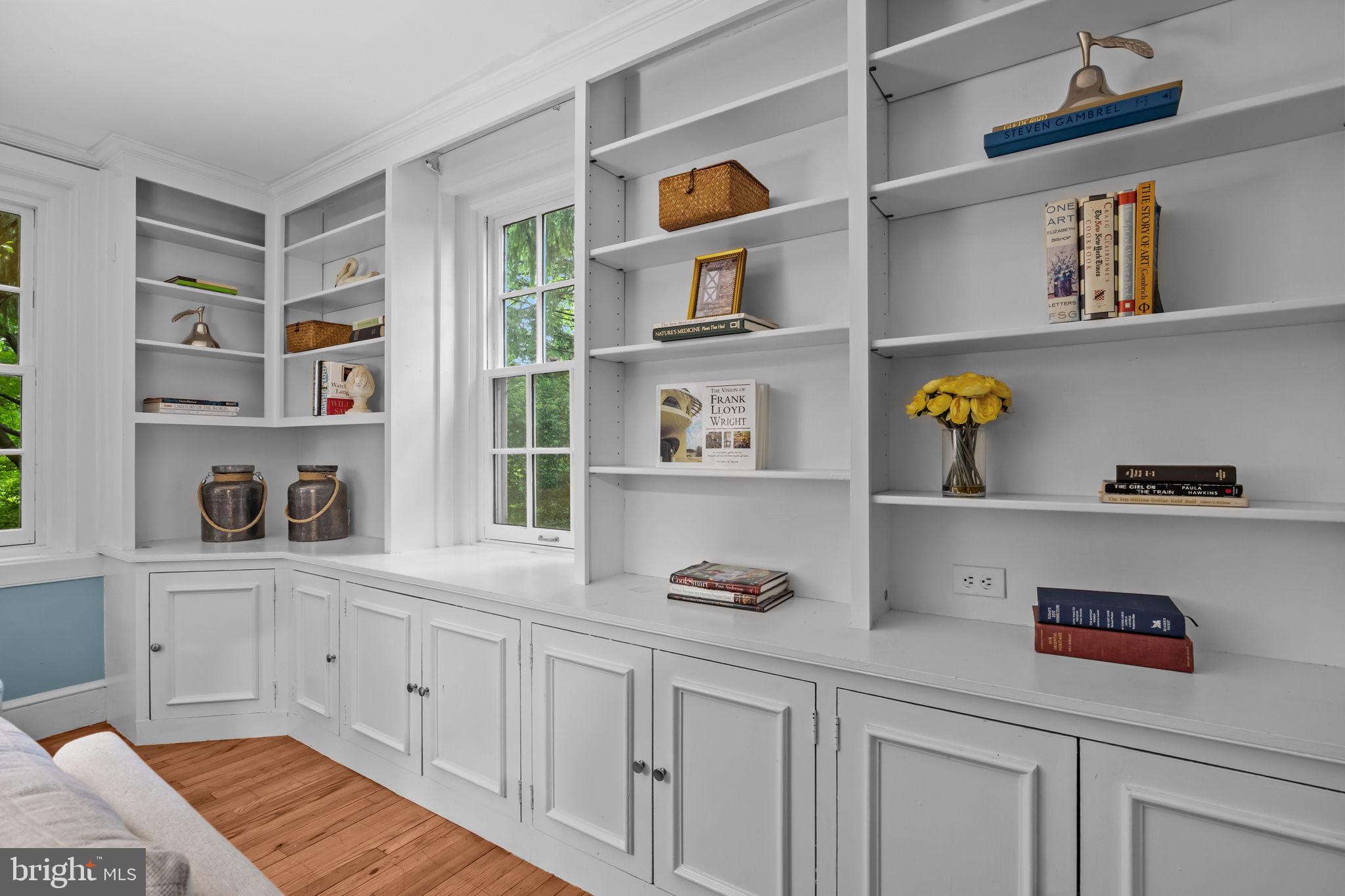 349 Eagle Road Newtown, PA 18940 - Photo 10 of 49 Stunning built-ins.