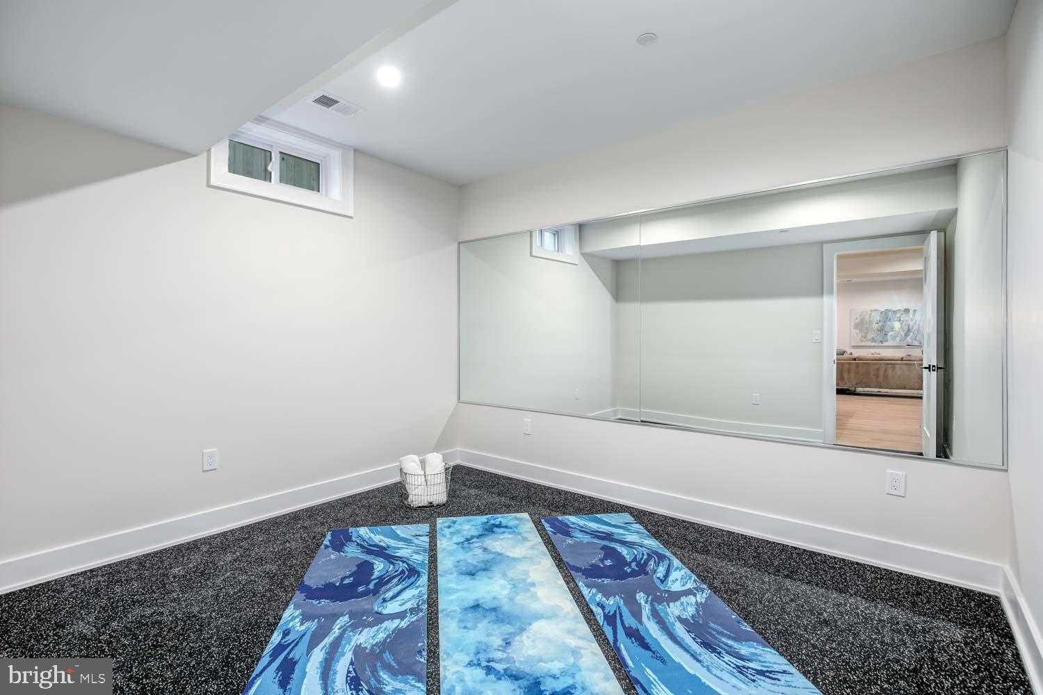 8914 Ridge Place Bethesda, MD 20817 - Photo 50 of 63 Gallery Image 50