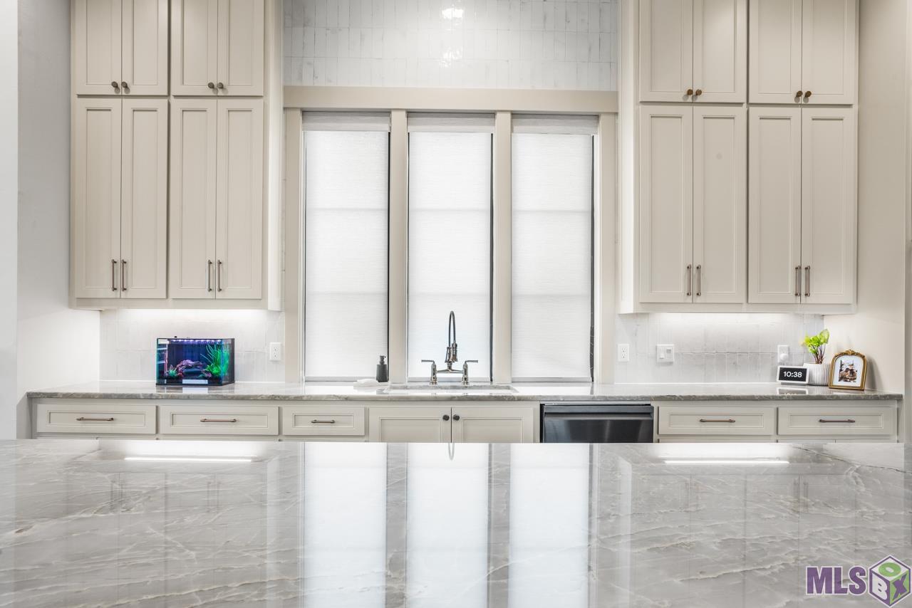 13708 Wild Canary Drive Baton Rouge, LA 70810 - Photo 13 of 43