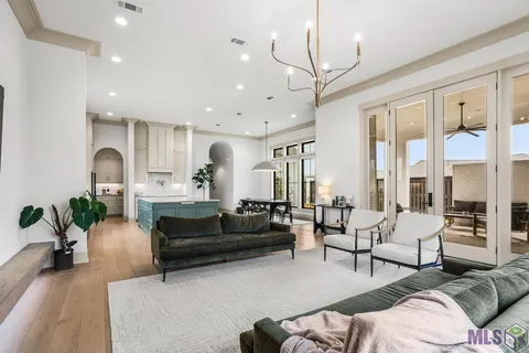 $820,500 | 13708 Wild Canary Drive, Baton Rouge, LA 70810