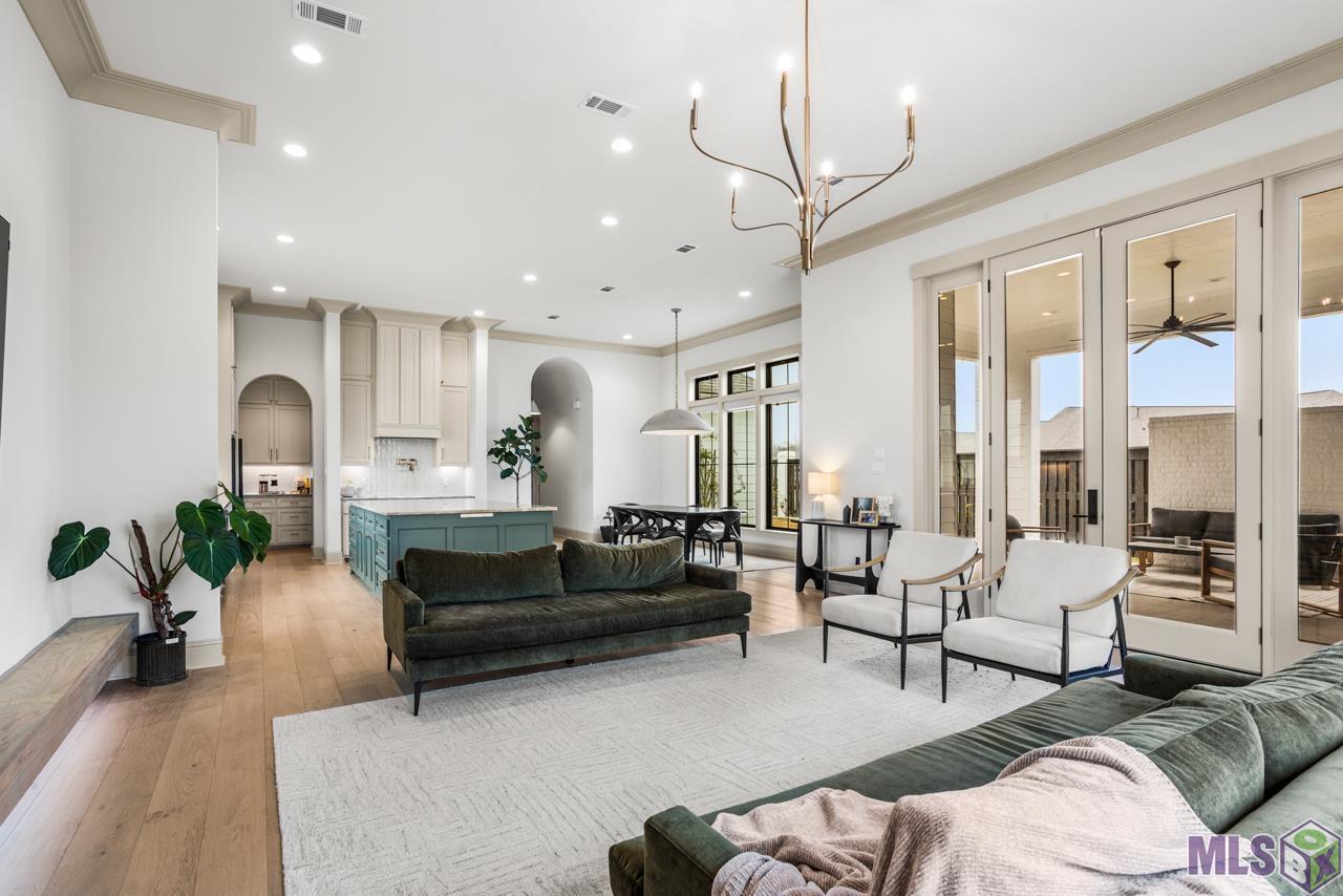 13708 Wild Canary Drive Baton Rouge, LA 70810 - Photo 5 of 43