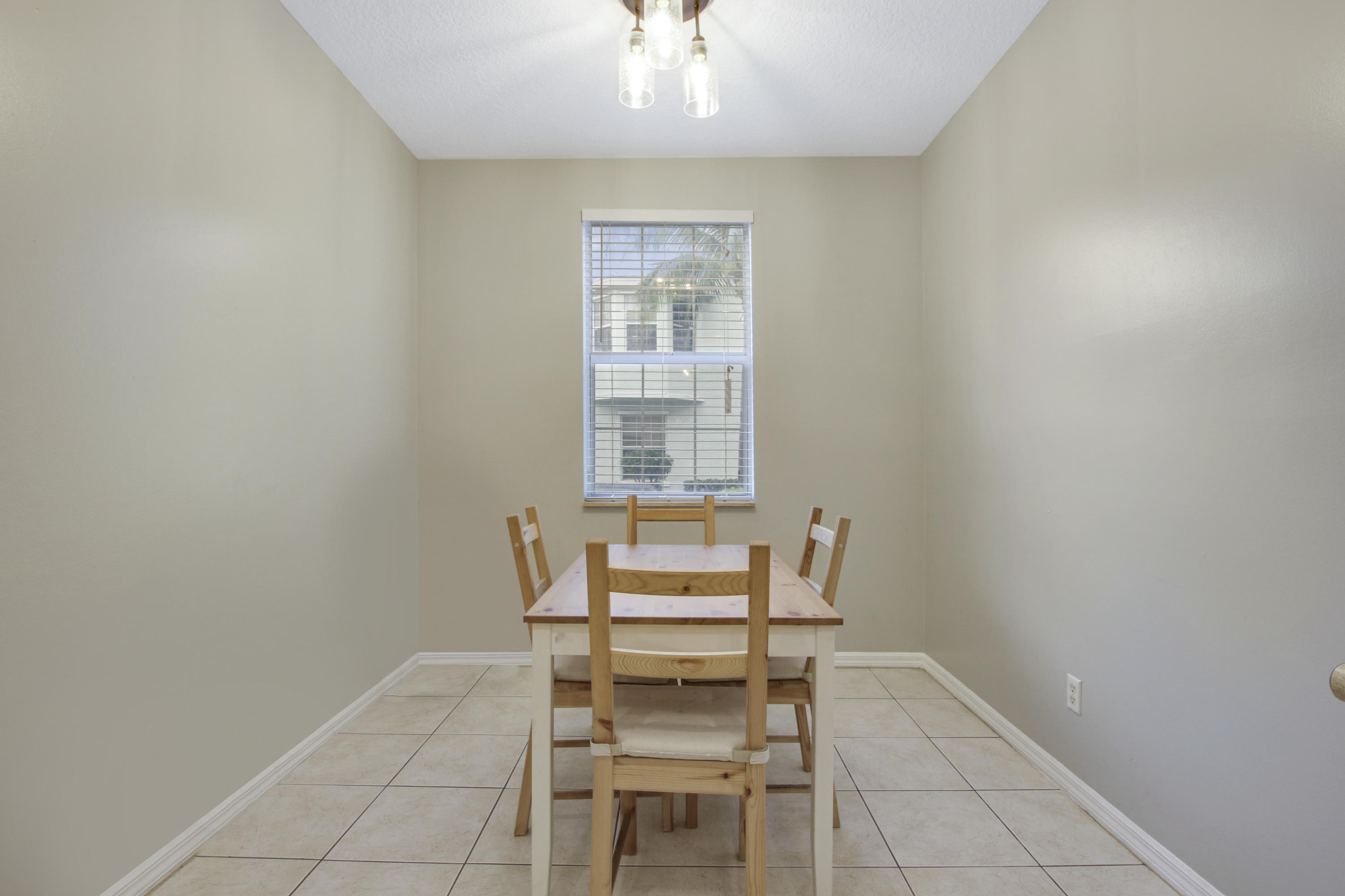 1575 Frederick Small Road Jupiter, FL 33458 - Photo 14 of 27 Dining Room
